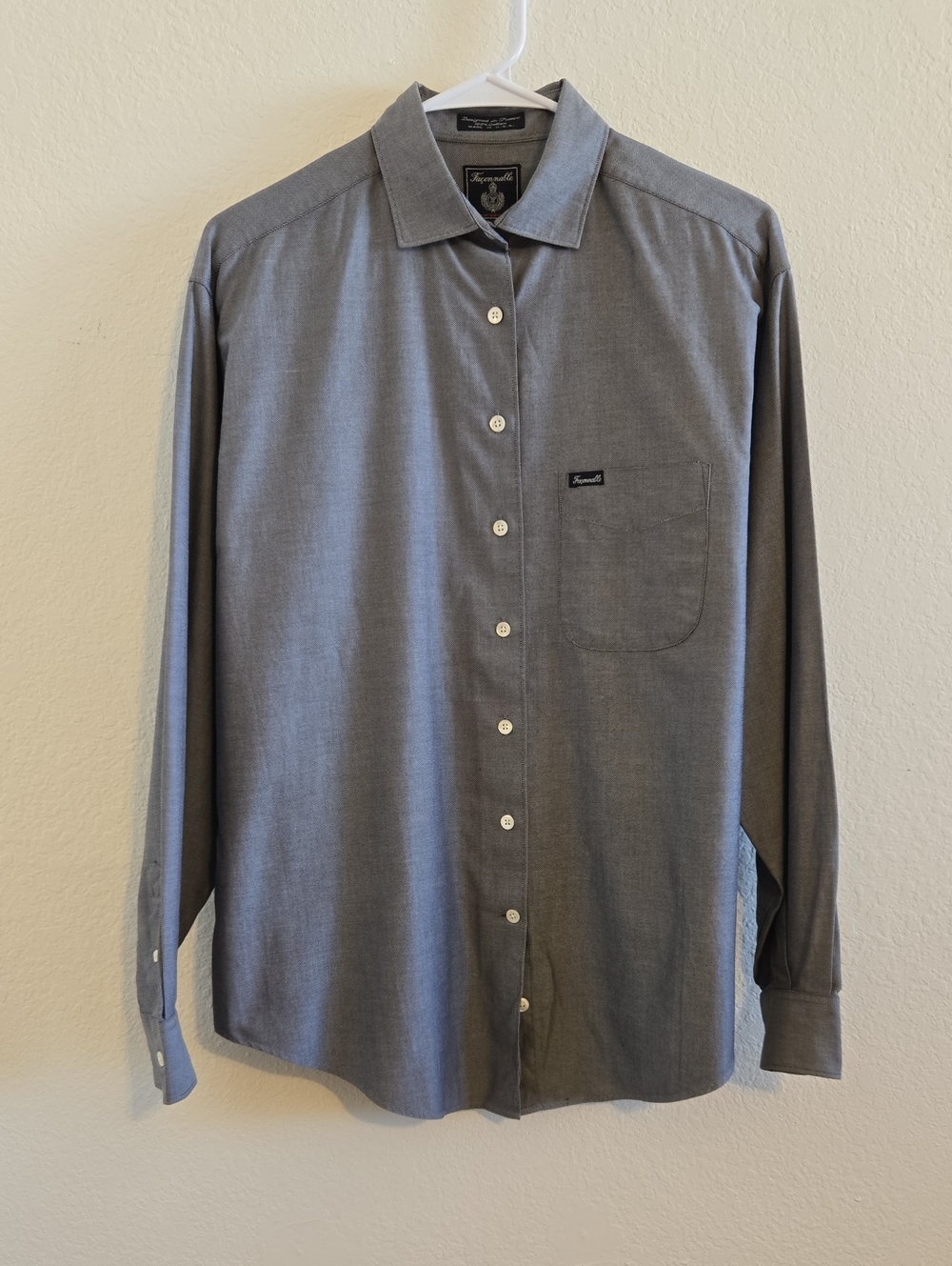 Falconnable Gray Long-Sleeve Button Shirt - Medium